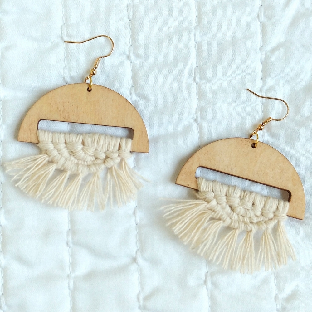 🧵Handmade Boho Macrame Seimcircle Earrings🧵